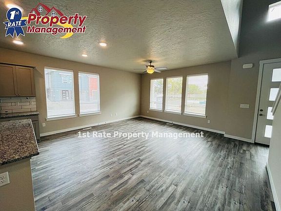 5th image of 452 N Traquair Ln