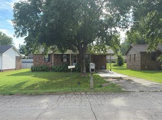 1225 James Ave, Courtland, AL 35618