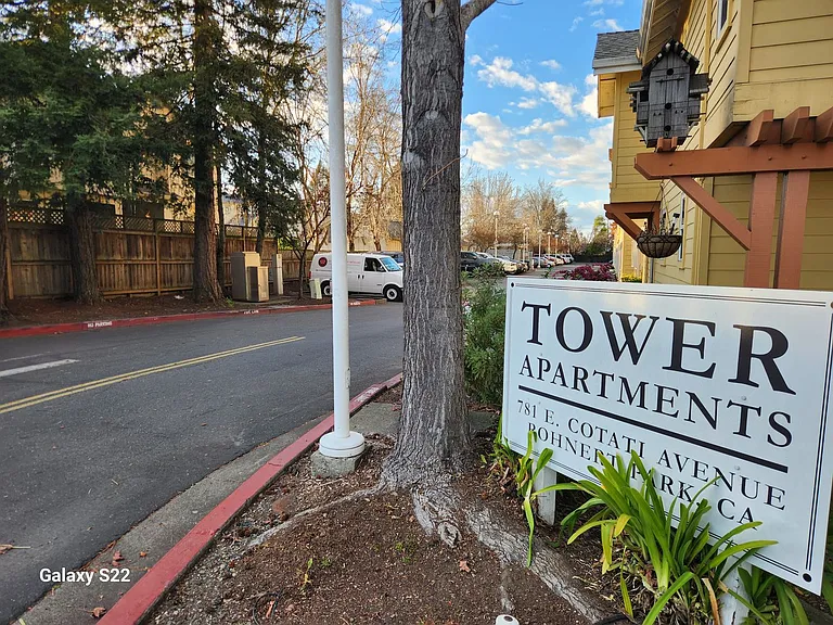 777 E Cotati Ave #12 — Photo 18