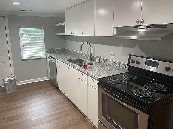 2nd image of 331 Highland Dr