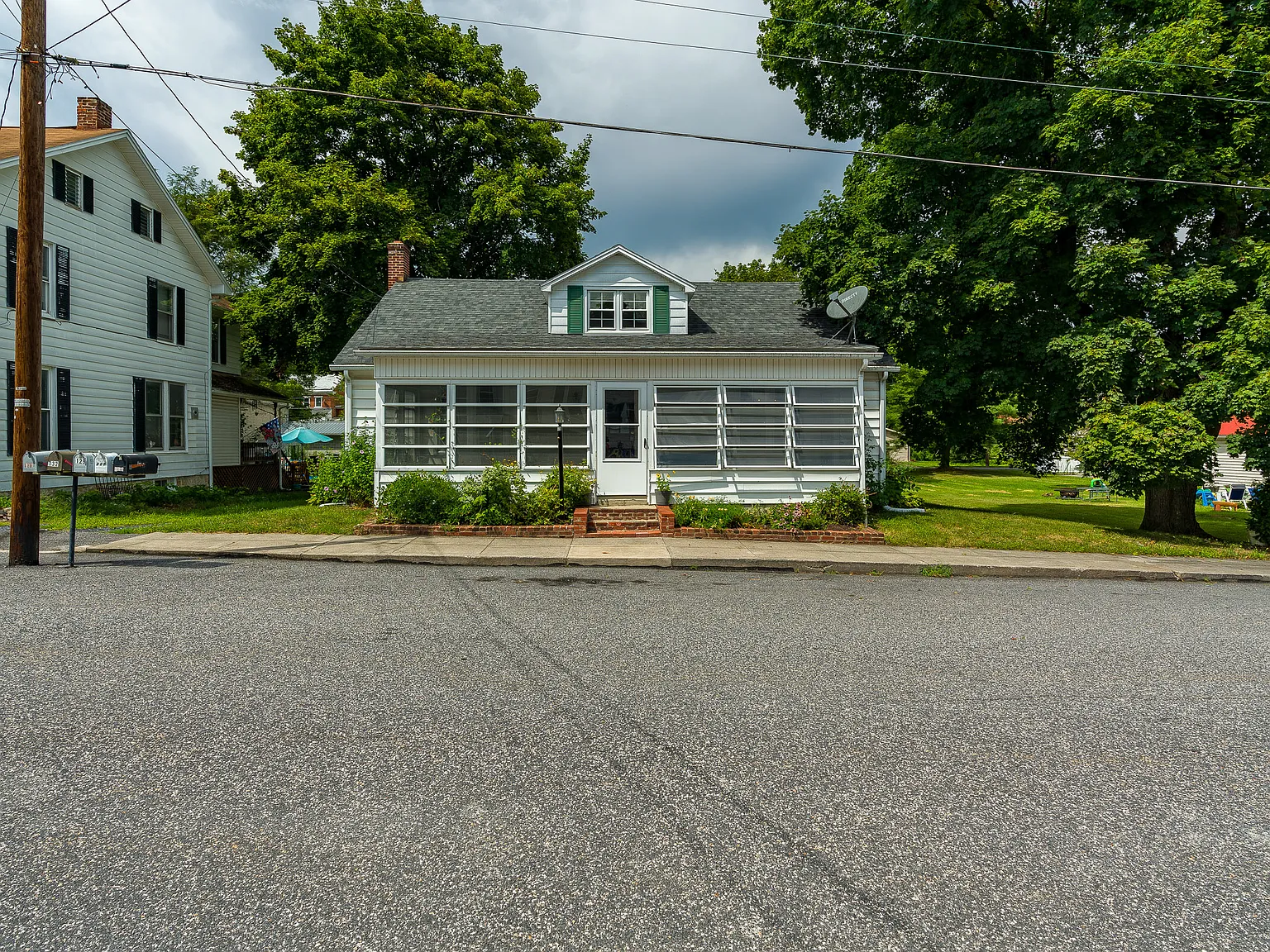 3 bed, 1675 sqft, $1,700 — Photo 2