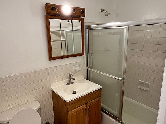 3rd image of 377 N Broadway APT 216