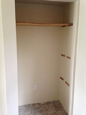 5th image of 2534 Eastlake Ave