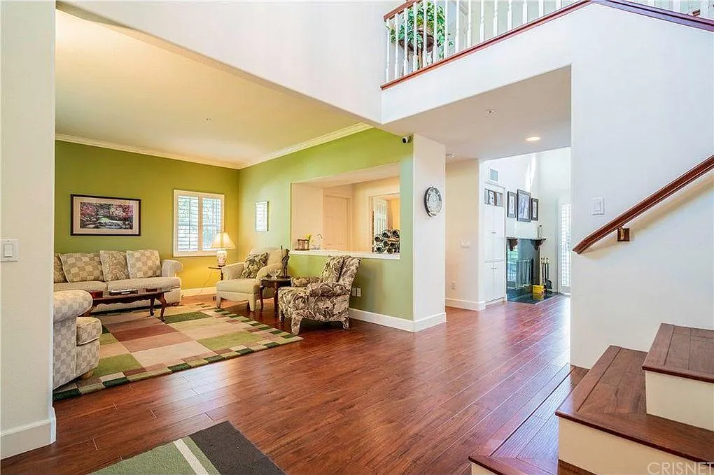 5 bed, 3100 sqft, $7,500 — Photo 1