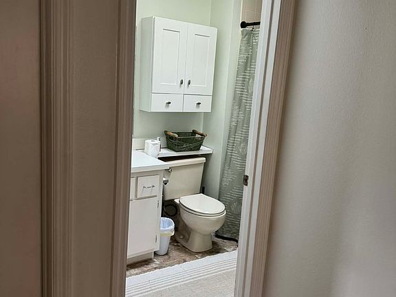 4th image of 10823 SE 51st Ave