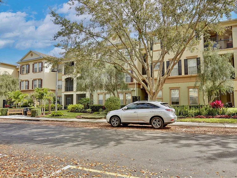 11564 Mizzon Dr #914 — Photo 2