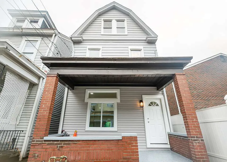 1205 Penn St