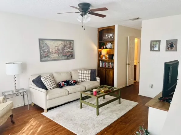 1417 S 11th St, Waco, TX 76706