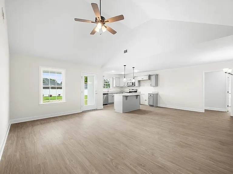 102 Enclave Ct — Photo 4