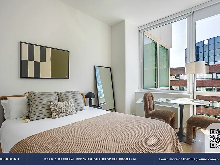 180 Water St #2910 — Photo 8