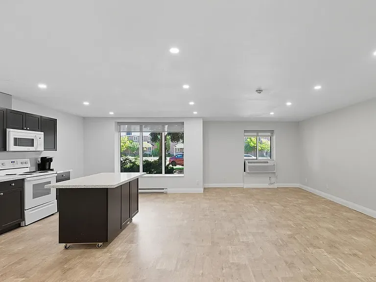 6720 Glen Erin Dr #913 — Photo 27