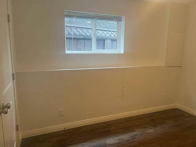 2629 E 6th Ave — Photo 7