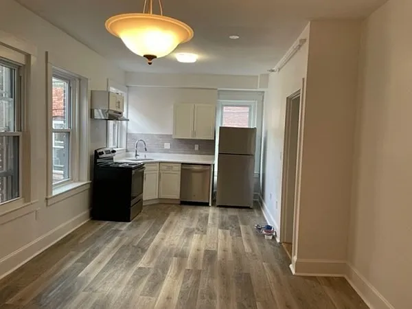 Building Photo - 50 Englewood Ave #1