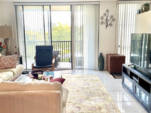 4th image of 3101 N Country Club Dr APT 407