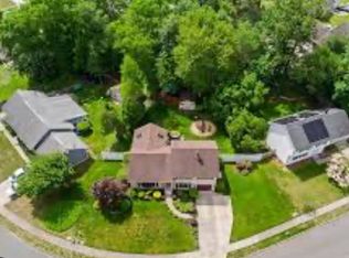 534 Greenbriar Dr #A, Williamstown, NJ 08094