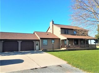 1852 Merchant Rd, Cape Vincent, NY 13618