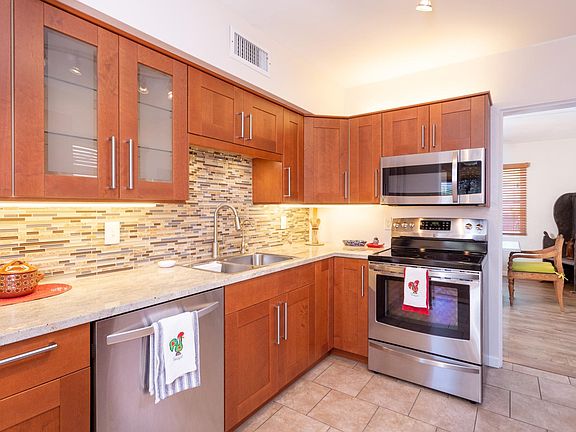 3rd image of 2337 E 23rd St