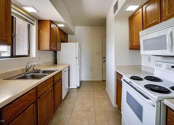 4th image of 5877 N Calle De Las Lomitas