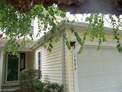 2nd image of 1606 Pheasant Ct #1C