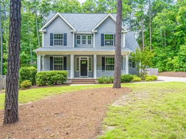 1808 E Indiana Ave, Southern Pines, NC 28387