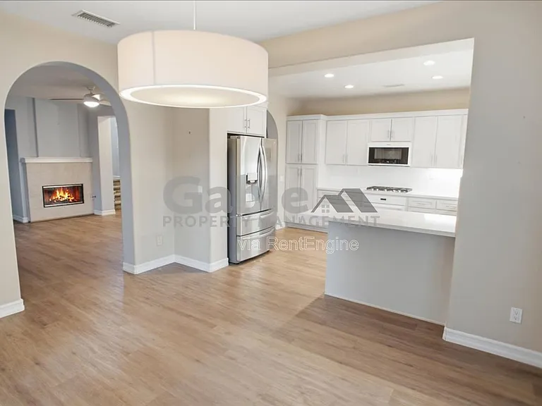 26925 Carmelita Dr — Photo 7