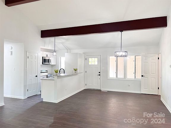 2nd image of 5268 Stonewood Dr