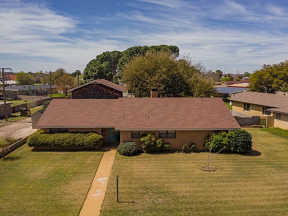 4th image of 1705 E Crescent Dr