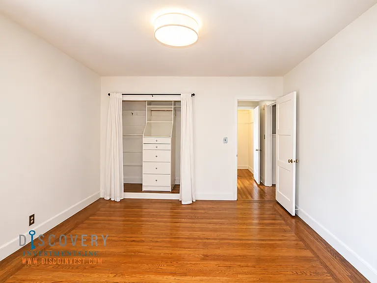 216 Lee St — Photo 17