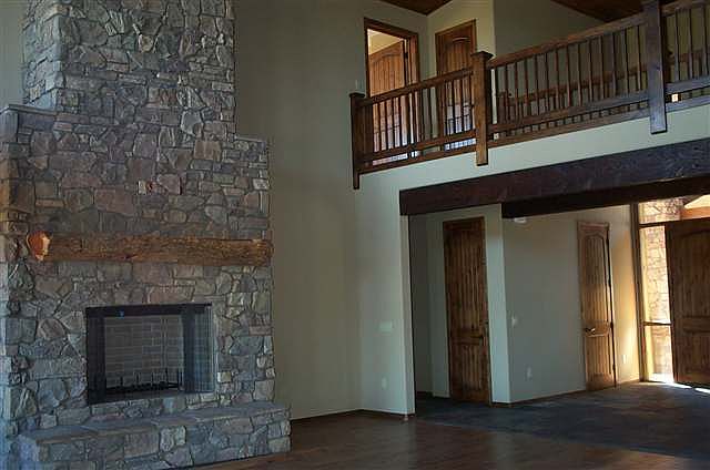 2nd image of 2275 Pleasant View Dr