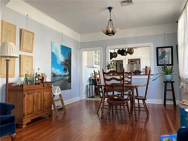 2 bed, 1.0 bath, 950 sqft, $1,350 — Photo 3