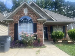 9130 Brookline Ln, Helena, AL 35080