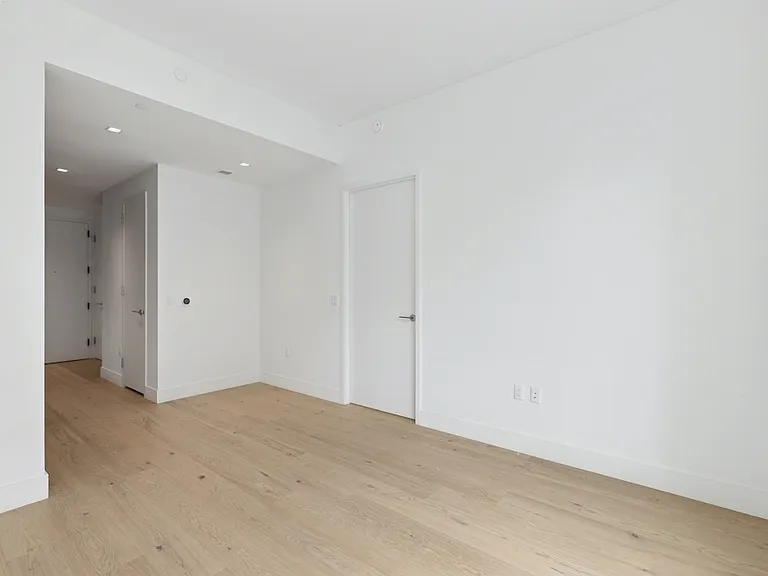 312 W 43rd St #3129H — Photo 13