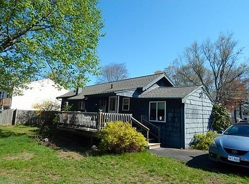 3rd image of 7 Lorraine Ave