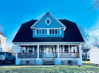 121 W Roswell Ave, Nedrow, NY 13120