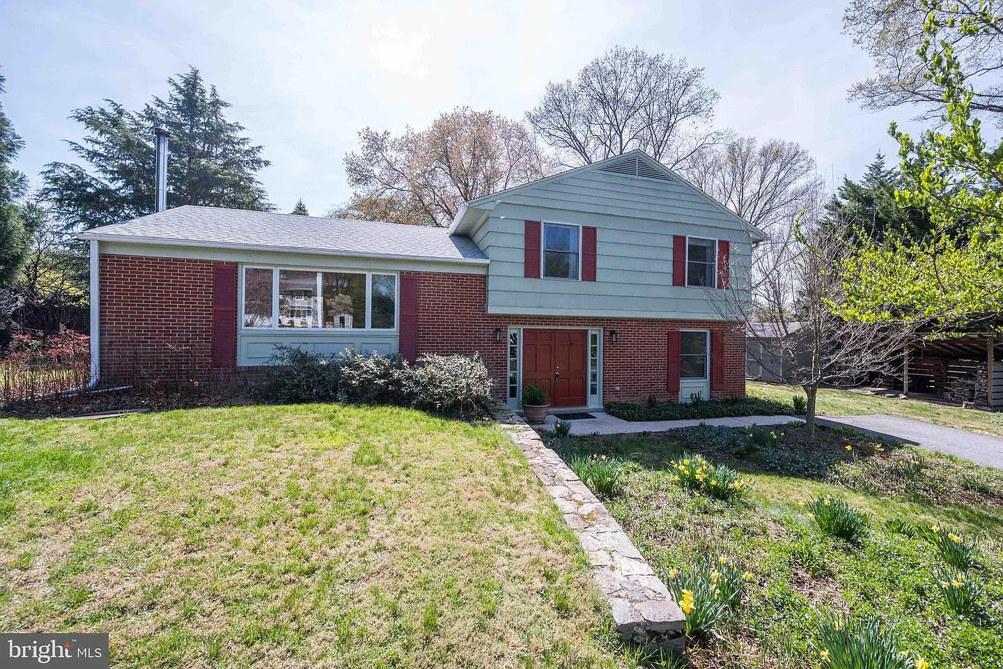 9221 Spring Valley Rd photo 1