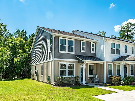 5th image of 7813 Montview Rd