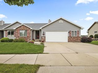 402 Matterhorn Drive, Verona, WI 53593