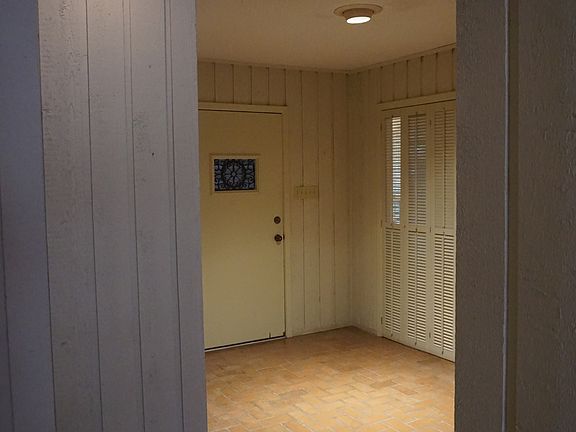 5th image of 6334 Saint Andrews Dr