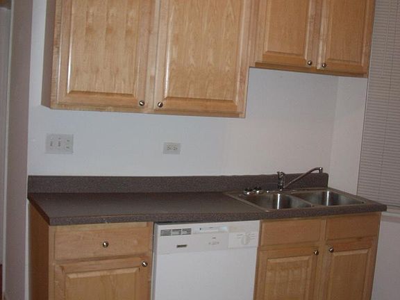 2nd image of 2450 N Southport Ave #1