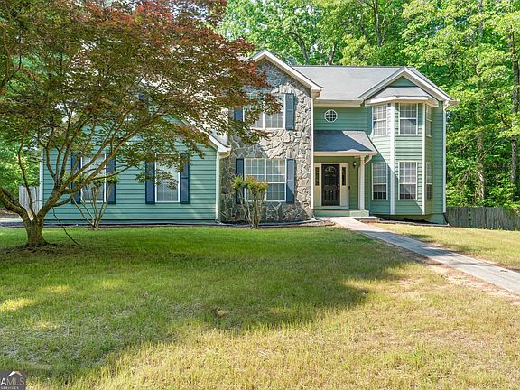 2nd image of 365 Hillview Rd