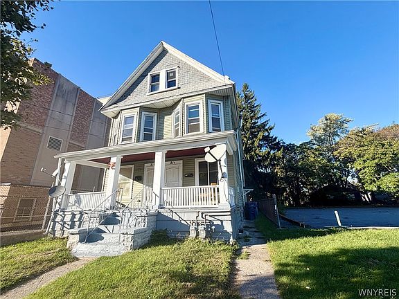 3rd image of 216 Doat St