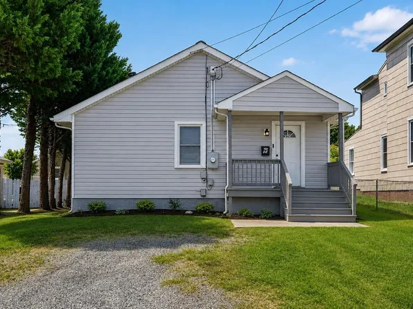 14 E Peabody St, Staunton, VA 24401