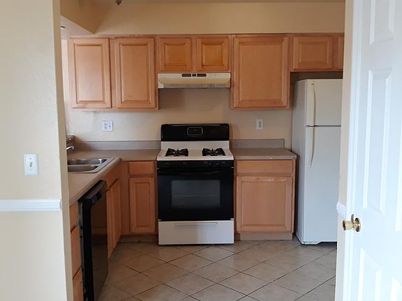2nd image of 4316 Tara Ave #B