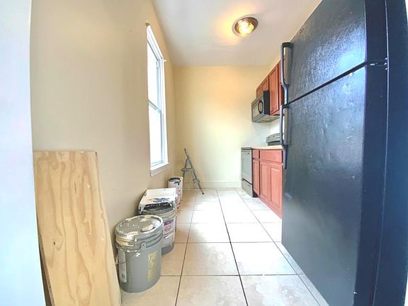 4th image of 2548 N 12th St #2