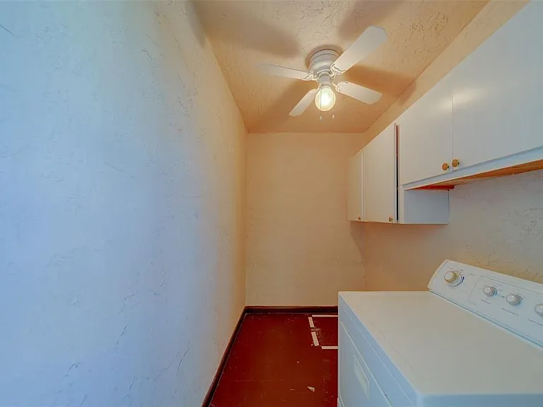 1 Windrush Blvd #28 — Photo 18