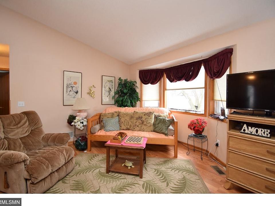 1st image of 22650 Vintage St NW