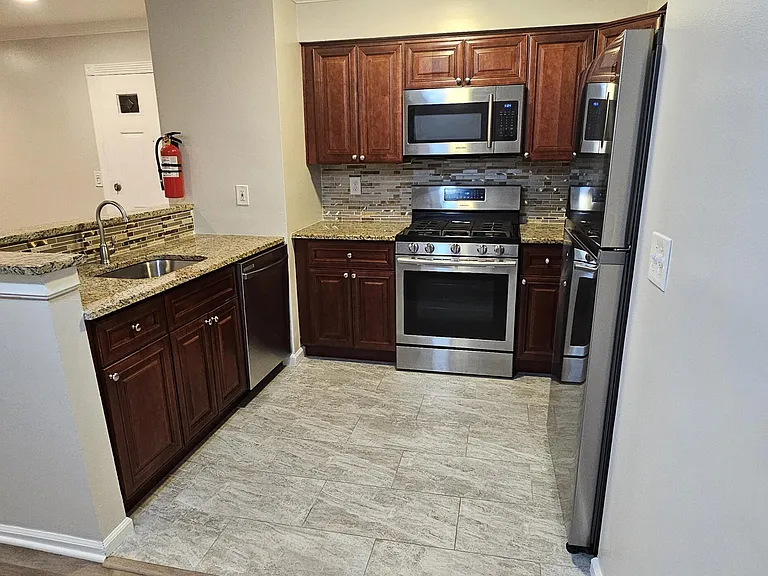 79 Crosspointe Dr — Photo 21
