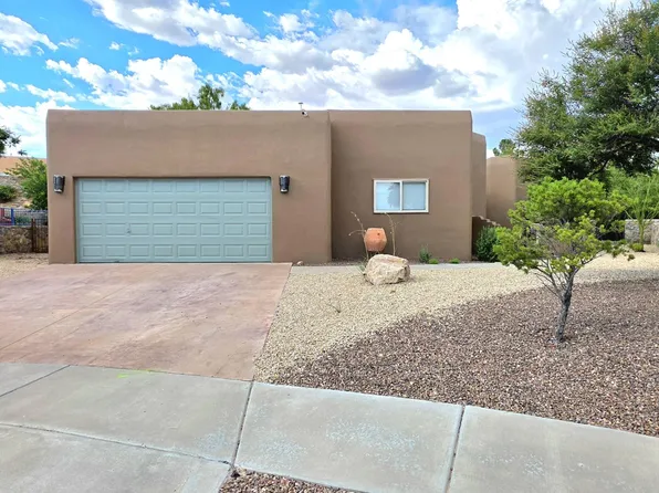 2011 Desert Springs Ct, Las Cruces, NM 88011
