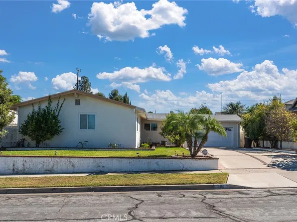 216 N Kennebec Dr, Anaheim, CA 92807
