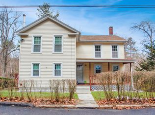 27 High St, New Hartford, CT 06057